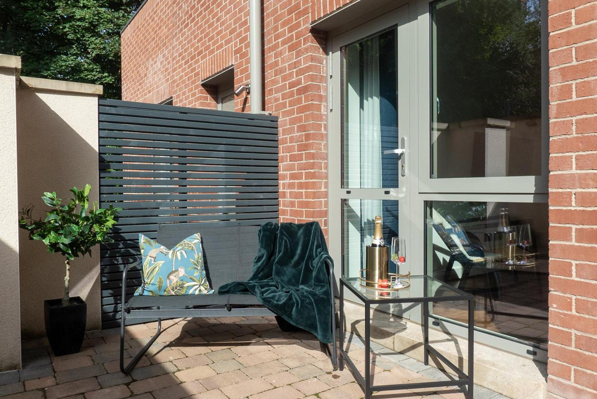 Springfield Two Apartment Harrogate Exterior foto